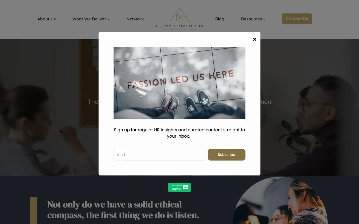 Screenshot of Peony and Magnolia, a Florist website built for free.