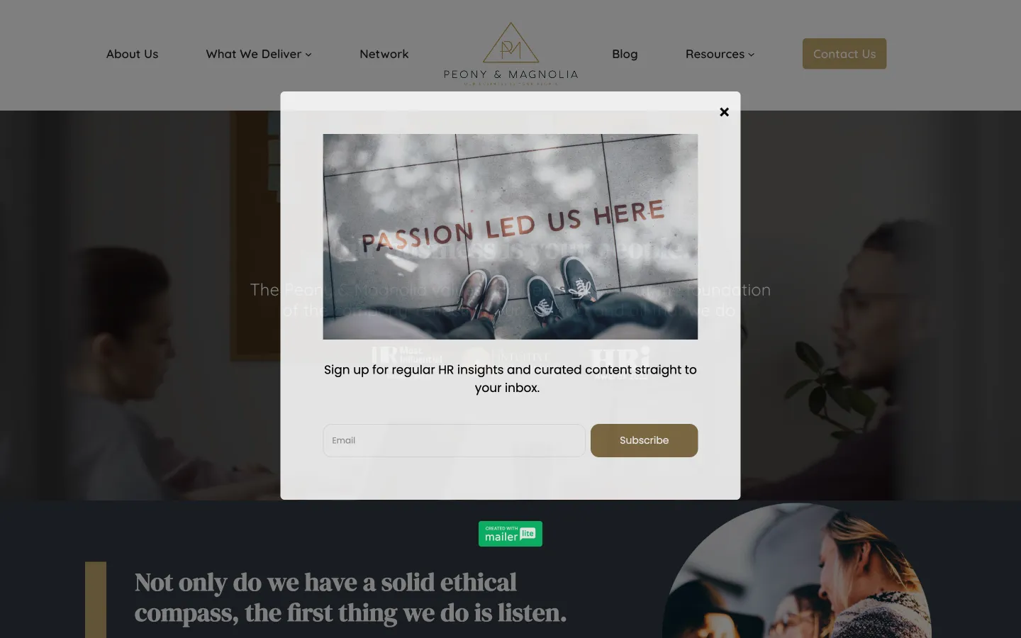 Screenshot of Peony and Magnolia, a Florist website built for free.